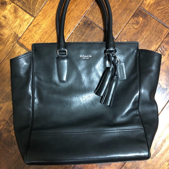 Coach Handbags - Black Leather Coach Tanner Bag